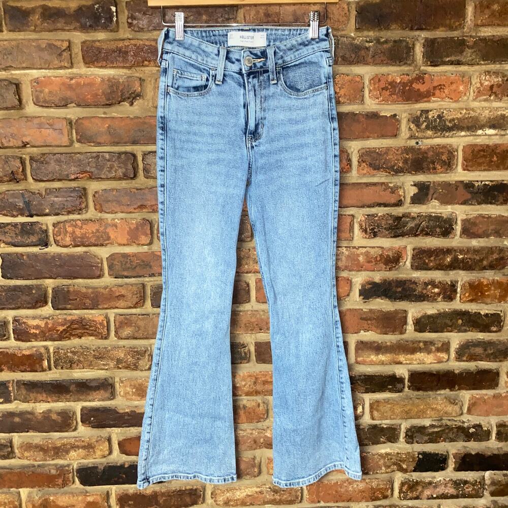 Hollister Medium Wash Blue Denim High Rise Flare Jeans Women's Size 23 Short 000